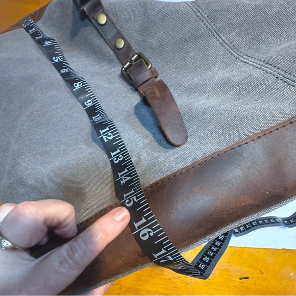 Canvas and Leather Trim Travel Bag vintage look Duffle bag - Picture 8 of 16